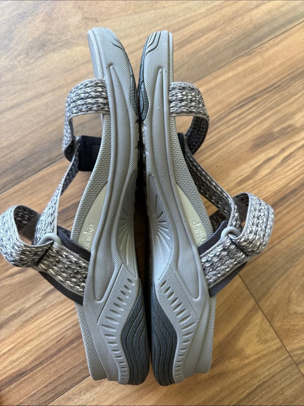 DANSKO Womens Rosette Webbing Sandal Gray
